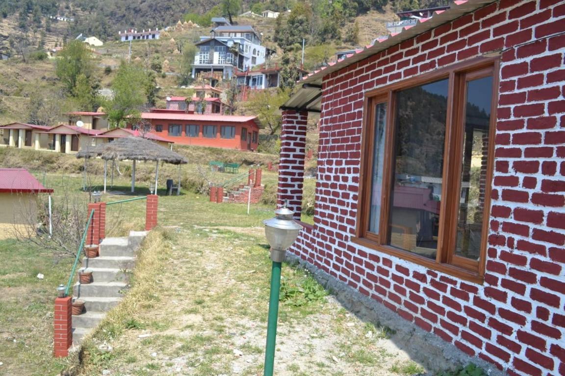 The Hillans Resort & Cottages Kanatal Exterior photo